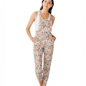 Floral Print Women’s Overalls Jumpsuit - Peach & Green